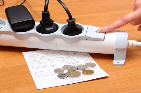 Czy zamrożenie cen prądu się opłaca?