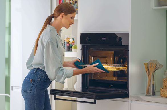 Piekarnik Candy Black Collection