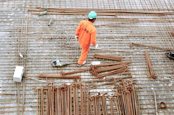 Ocieplanie fundamentów – czy warto i jak to zrobić?