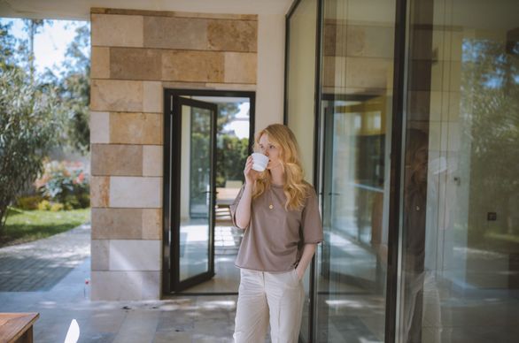 Drzwi gładkie czy z przeszkleniem? Który model wybrać?