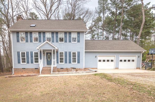 Zadaszenie nad drzwi - jakie wybrać?