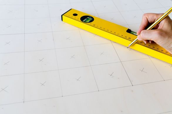 Poziomica laserowa - jak i do czego używać poziomicy laserowej?