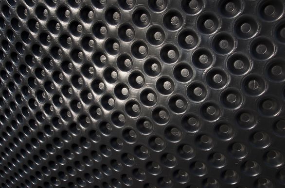 Folia kubełkowa – cena, zastosowanie i montaż folii kubełkowej