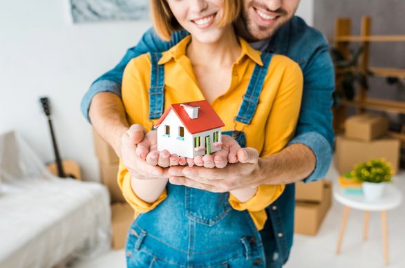 czy warto w 2026 budować dom młoda rodzina