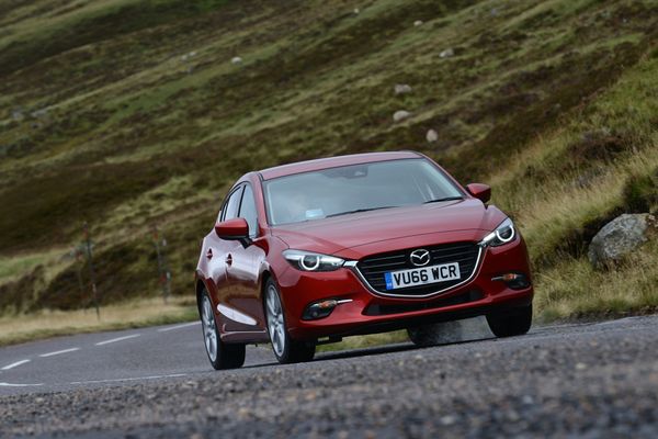 Mazda 3 3 Generacji - Dane Techniczne, Spalanie, Opinie, Cena | Autokult.pl