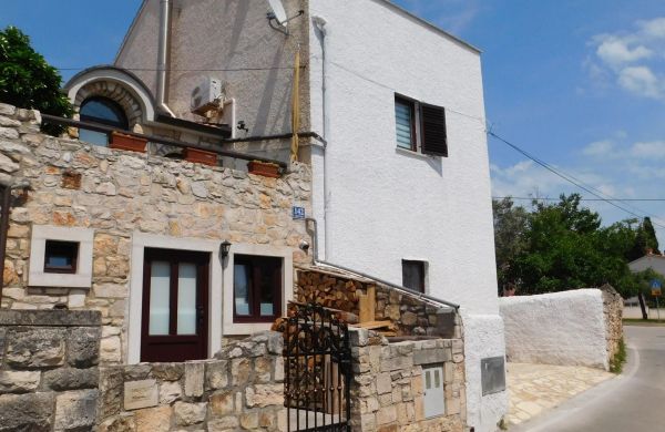 Apartments Suncokret Medulin