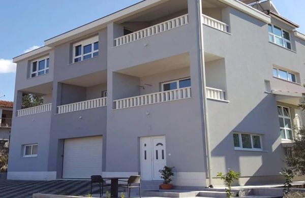 Apartments Parcela Seget Vranjica