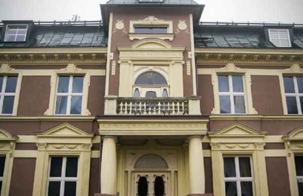 Pałac Dąbrowa Górnicza