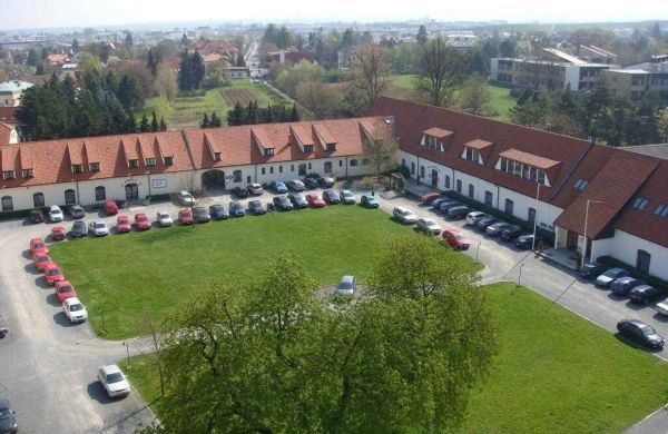 HOTEL FLORET Průhonice