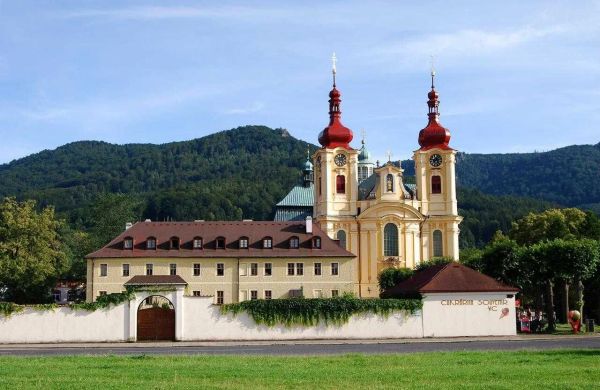 Klášter Hejnice - vzdělávací, konferenční a poutní dům