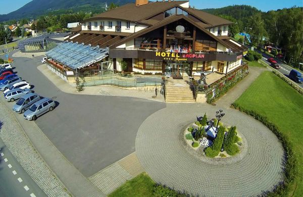 Hotel EROPLÁN Superior Rožnov pod Radhoštěm
