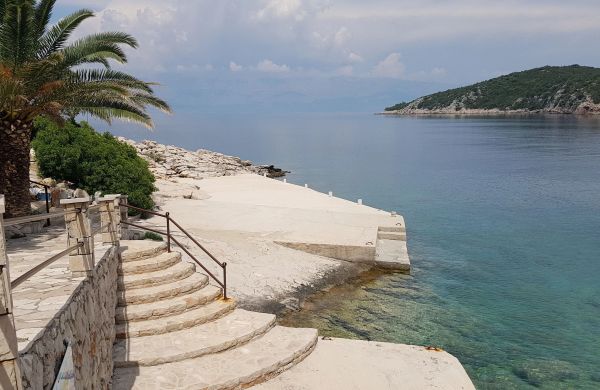 House Fani Zastrazisce
