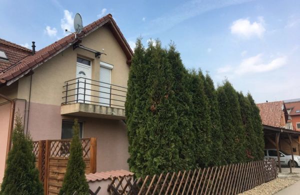 Tulipán Apartman Kápolnásnyék