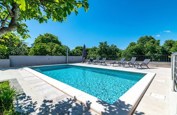Family Friendly House With A Swimming Pool Krnica, Marčana - 3029 Krnica