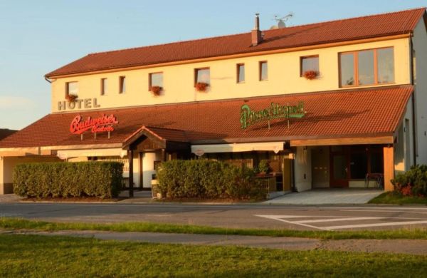 Hotel Signál Pardubice - Dubina