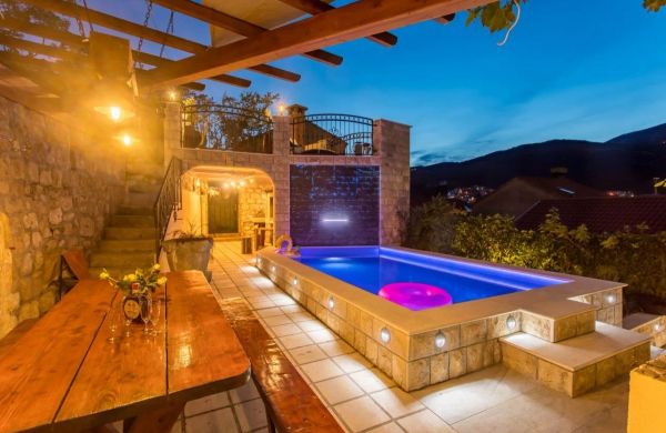Family-friendly Apartments With Swimming Pool Sustjepan, Dubrovnik - 17308 Sustjepan