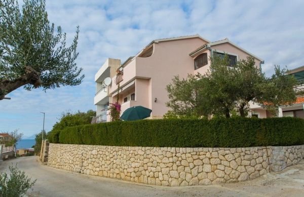 Apartments Tanja Podgora