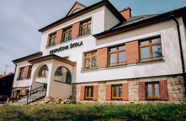 Bezručova škola Staré Hamry
