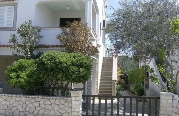 Apartments Sava Povljana