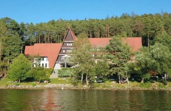 Hotel Laguna Slapy
