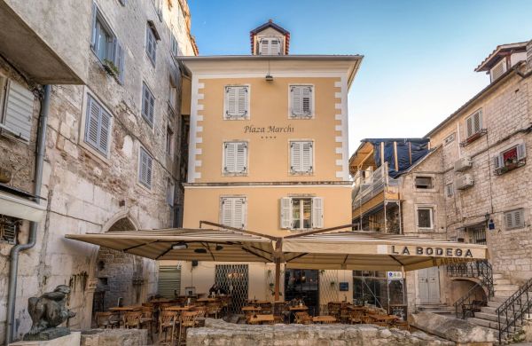 Plaza Marchi Old Town Split - MAG  Boutique Hotels