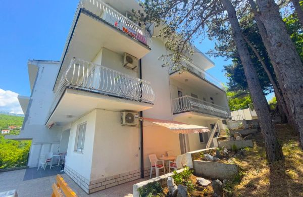 Apartmani Combaj Jadranovo
