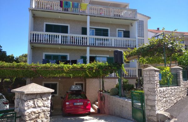 Apartmani Crljen Brodarica