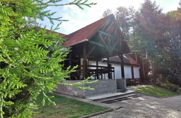 Karancsvölgyi Pihenőház Karancsberény