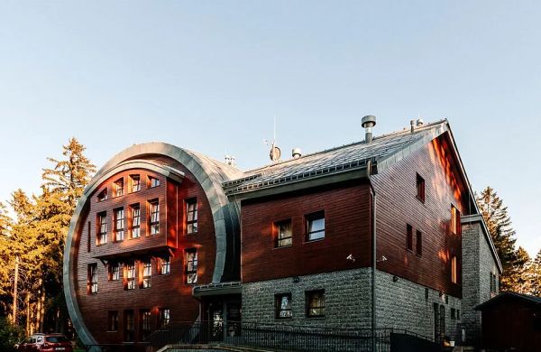 Hotel Obří Sud Dlouhý Most