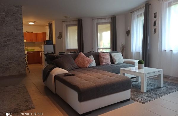 Rickl Apartman Nagyhegyes
