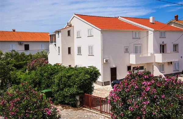 Apartmani Lucija Novalja