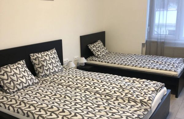 Lívia Apartman Tata