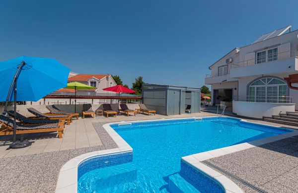Vendégház Brodarica - CDJ500