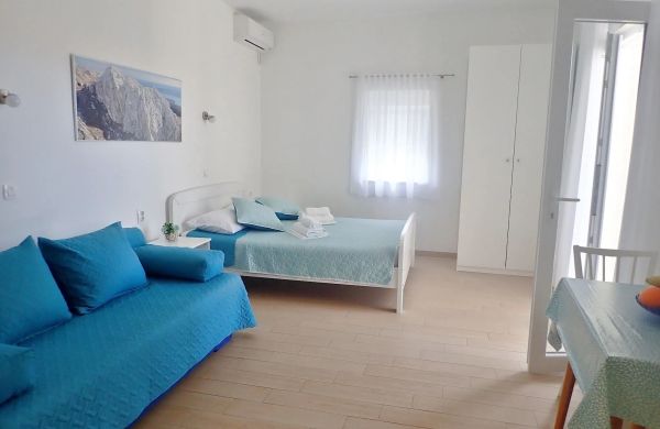 Apartmani Kiwi Starigrad