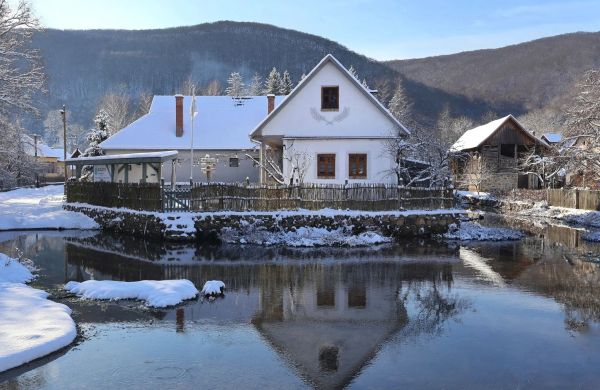 Kikötő Vendégház Jósvafő