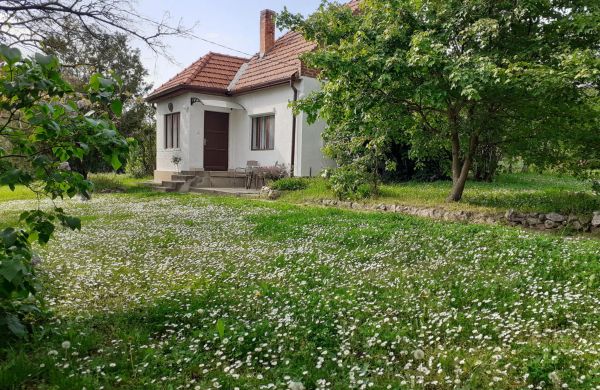 Vörösdombi Csak Mi Ketten Apartman Cserkút