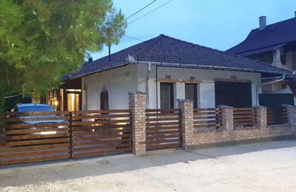 Góbé Vendégház és Wellness Abony