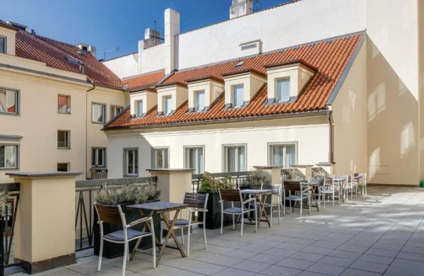 Louren - The Bridge Inn Praha