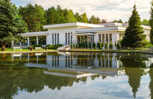 Hotel Perła Leśna Nadarzyn
