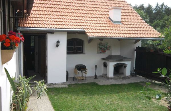 Chalupa u Dalešické přehrady Mohelno
