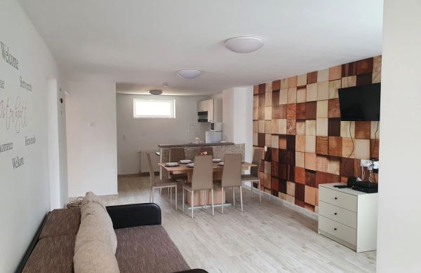 Família Apartman Cserkeszőlő
