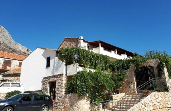 Apartments With Parking Space Ivan Dolac, Hvar - 10434 Ivan Dolac