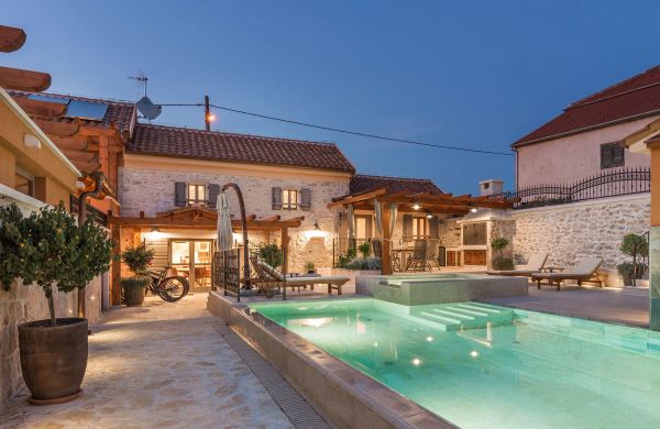 Villa Stone Skradin