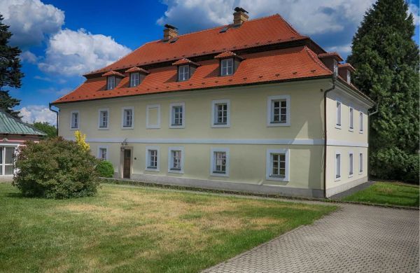 Zámecký penzion Sloup Sloup v Čechách