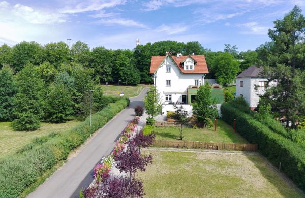 HOTEL A RESTAURACE U PARKU Hořovice