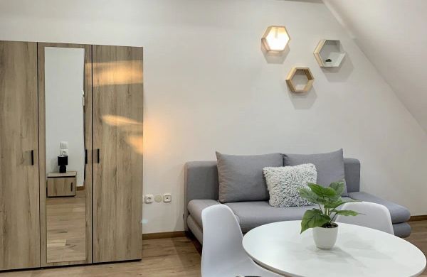 Barbakán Apartman 1.Gyula