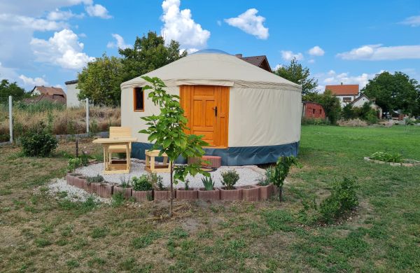 Jurtafarm a nomád luxus Ráckeve