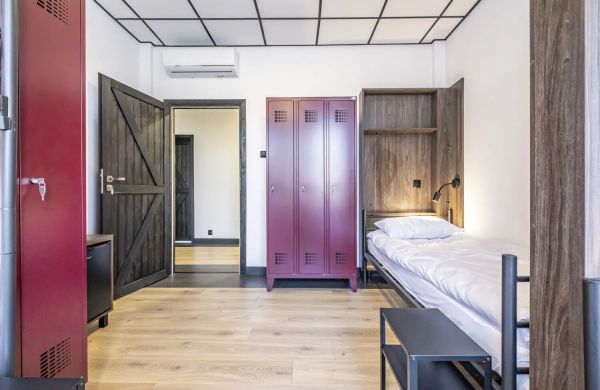 VOLA Hostel Warszawa