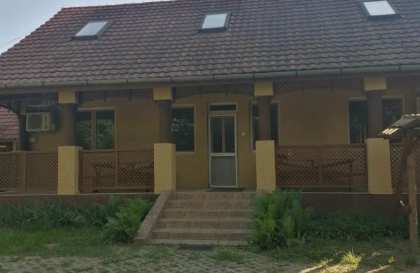 Vén Diós Üdülőház Kisar