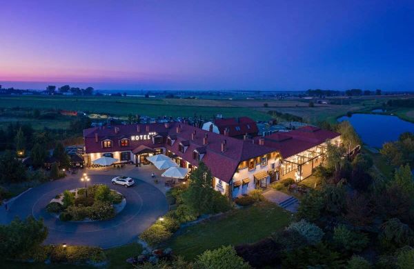 Dwór Bogucin Hotel & Restauracja Garbów